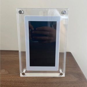 Digital Frame - Brand New